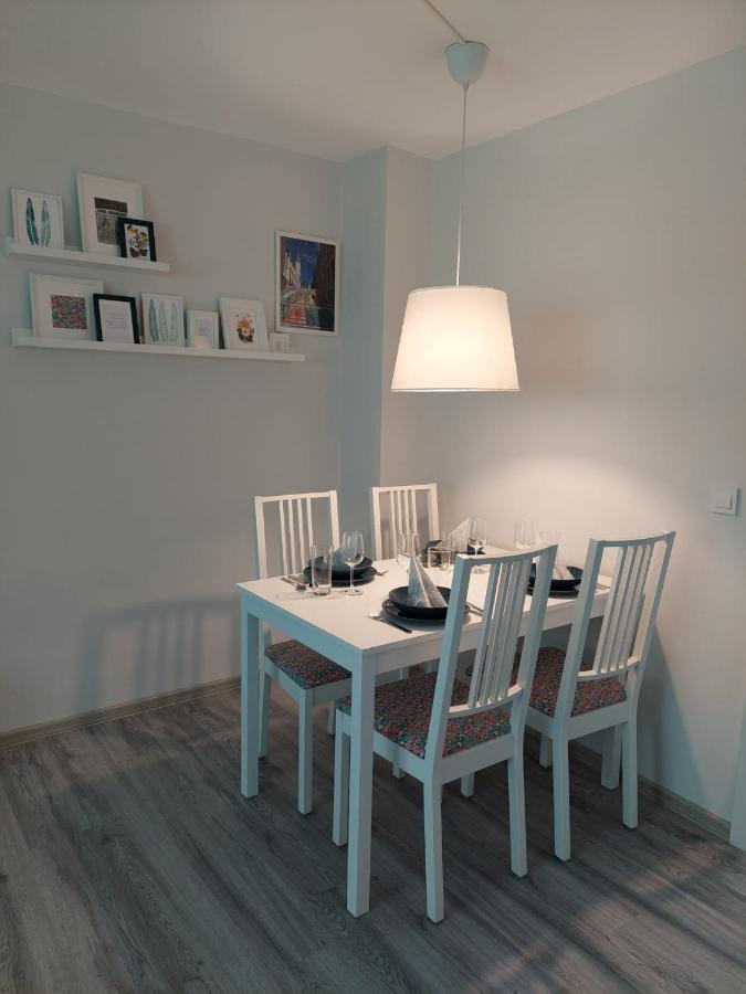 Gemuetliches, Voll Ausgestattetes Apartment Halle  Luaran gambar